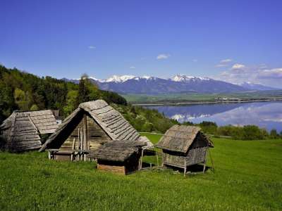 Archeoskanzen Havránok foto